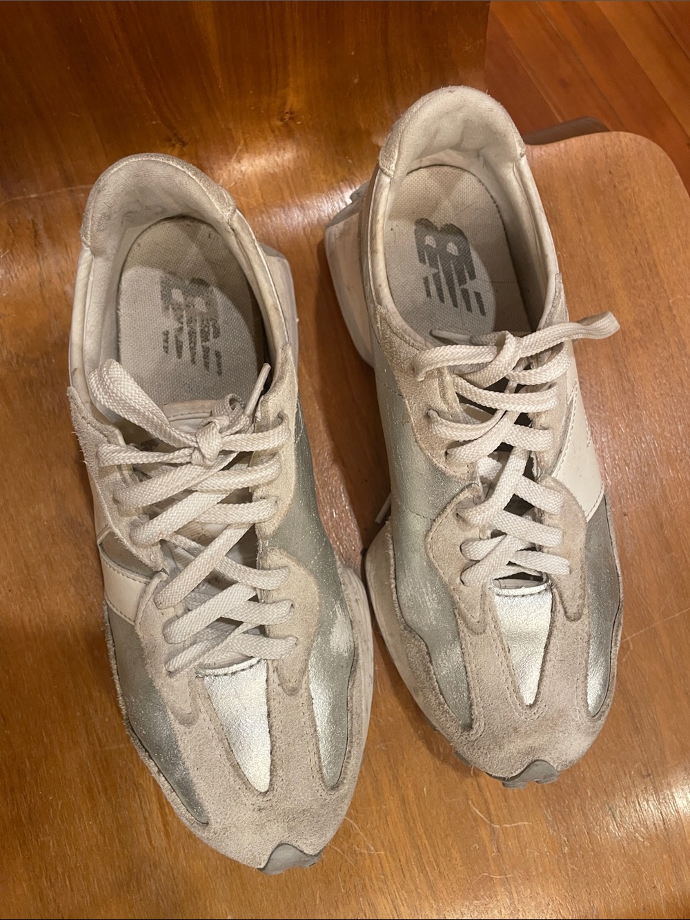 New Balance metallic 327
